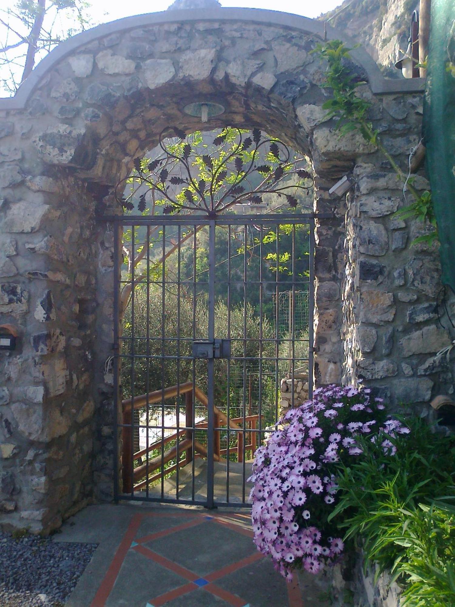 Le Ghiande Bed & Breakfast Позитано Екстериор снимка