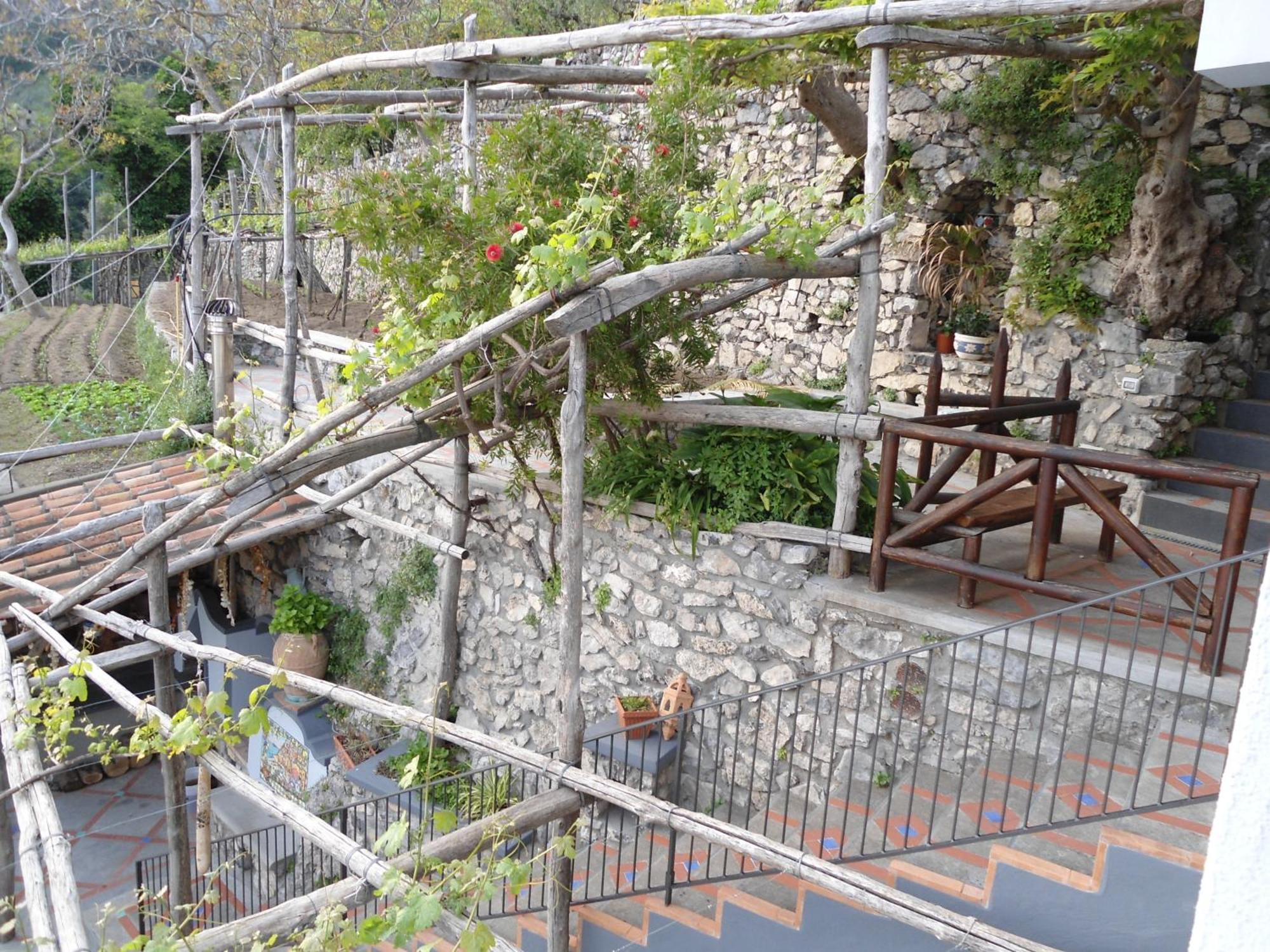 Le Ghiande Bed & Breakfast Позитано Екстериор снимка